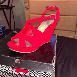 Brand a.n.a red wedges